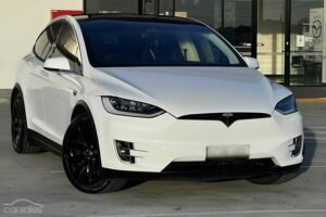 Zero-emission electric airport transfers serving Alconbury and Alconbury Weald
